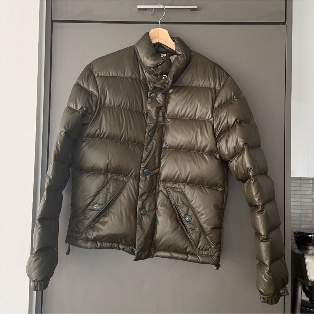 Burberry Down Filled Erwood Puffer Jacket (Unisex)